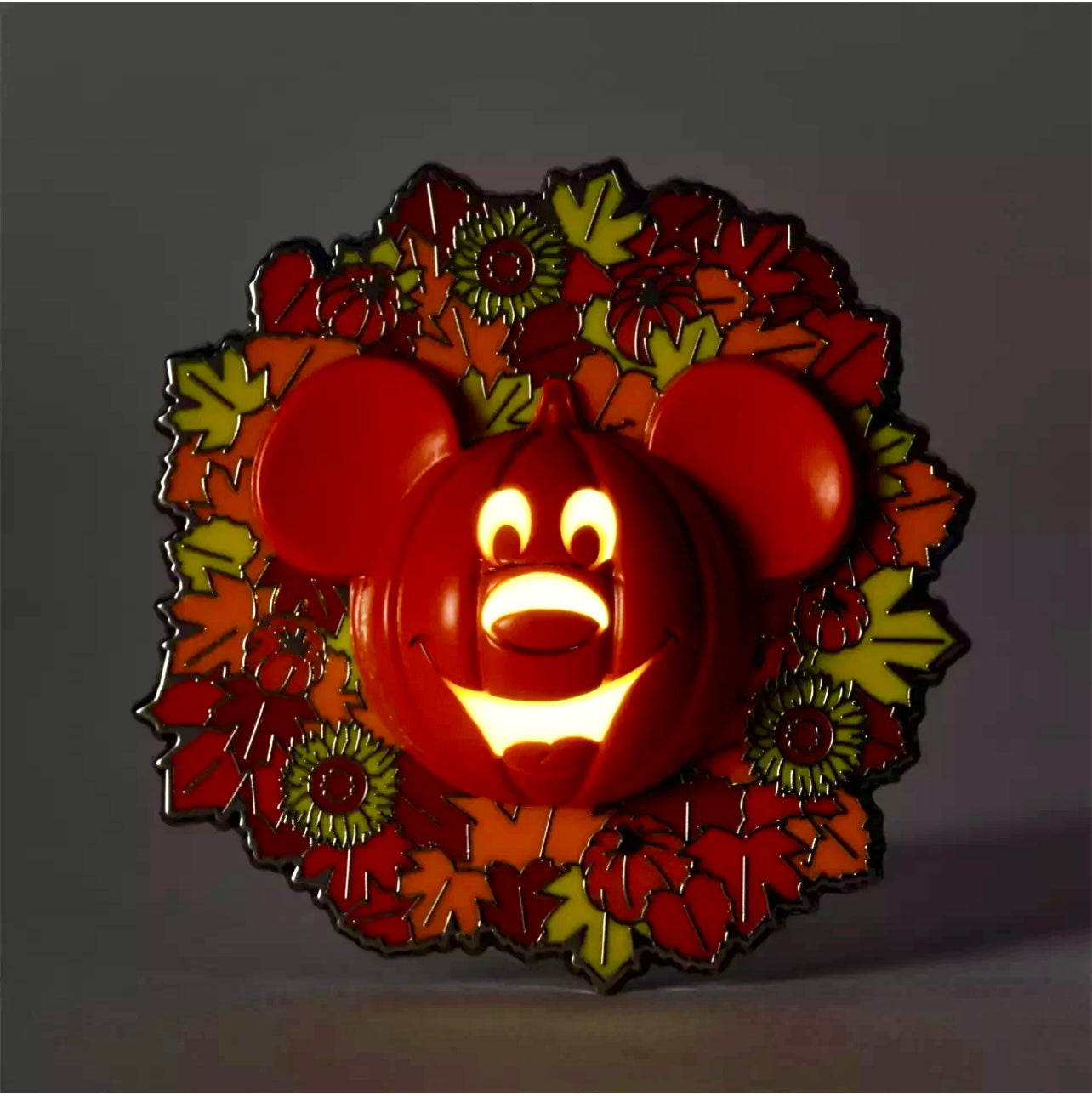 2025 Disney Parks The Halloween Mickey Mouse Pumpkin Wreath Light Up OE Pin